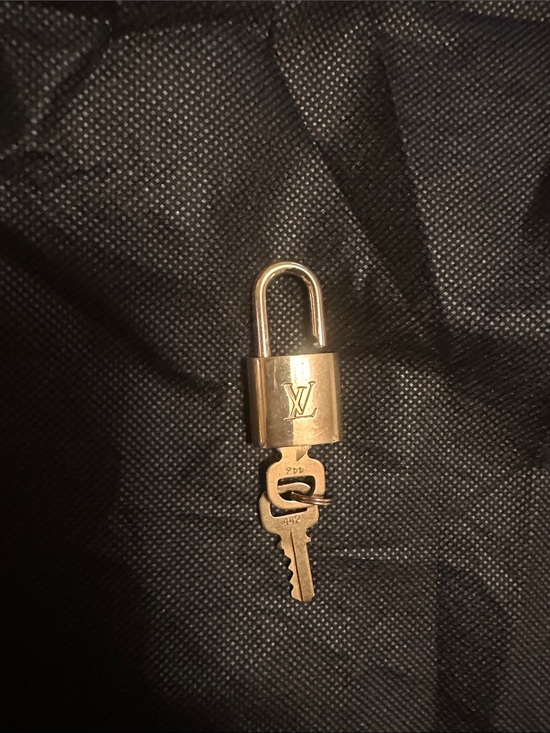 Louis Vuitton Accessories - Louis Vuitton Gold-tone Padlock with 2 Keys-442
